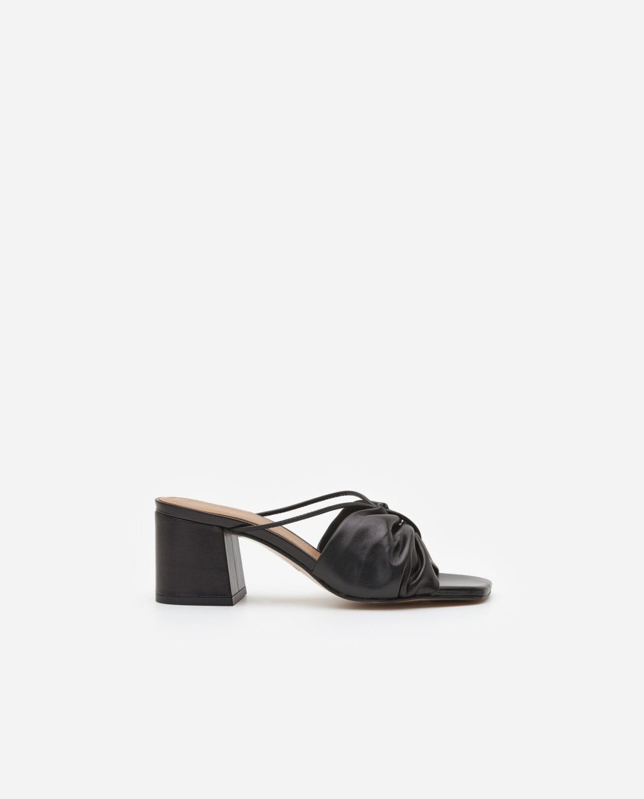 Sko Flattered | Olivia Laeder Sort