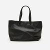 Tasker Og Tilbehor Flattered | Luka Tote Laeder Sort
